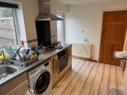 Nice 5 bedroom house for rent in Queens Avenue,...