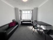 Rental! 6 bedroom house for rent in Victoria Avenue,...