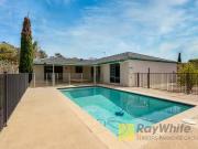 For Rent! 6 Leeds Close, Arundel, QLD 4214