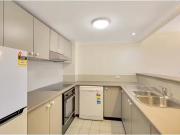 Unique 8/96 98 Alfred Street, Milsons Point Apartment...