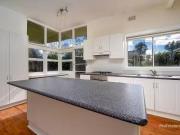 Cozy 9 Merinda Place, Armidale, NSW 2350