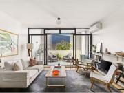 Cozy B205/3 Brennan St, Alexandria Apartment for rent...