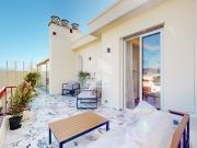 NICE BAS BAUMETTES: MAGNIFIQUE 3 PIÈCES EN DERNIER ÉTAGE...