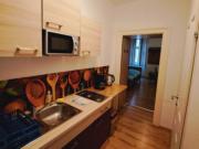 Nice Bed in a shared room in a 1 Bedroom Apartment close...