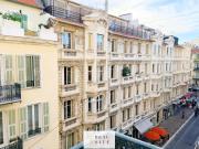 Nice Carré d'Or 2 pièces rénové avec balcon, idéal...