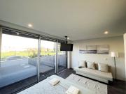 Nice Circunvalação Studio I by Unique Hosts