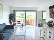 NICE. CORNICHE FLEURIE.3 PIECES. VUE MER