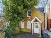 For Rent! Detached house to rent in Briardale Gardens,...