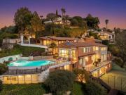 Nice – Domaine privé d’exception avec piscine, tennis et...