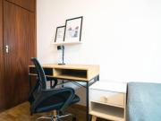 Nice double bedroom close to Collblanc metro station