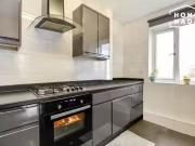 Deal! Flat to rent in Casterbridge Road, Greenwich SE3