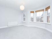 Cheap Flat to rent in Glenelg Road, London SW2