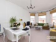 Unique Flat to rent in Manstone Road, Kilburn, London NW2