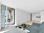 Cozy Flat to rent in Perceval Square, Harrow, London HA1