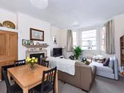Cozy Flat to rent in St. Cuthberts Road, London NW2