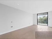 Unique Flat to rent in Tottenham Lane, London N8