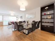 Unique Gallery Quay, Grand Canal Dock, Dublin 2 is for rent