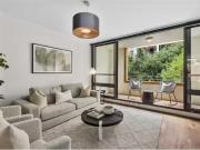 Nice H5/780 Bourke Street, Redfern Apartment for rent...