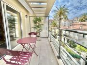 NICE – Libération: Dernier étage • Terrasse • Proche...