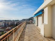 Nice Nord Appartement 2 pièces en dernier étage...