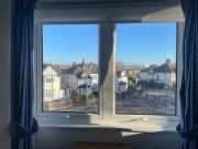 Nice one bedroom flat close to centre short let