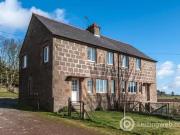 Nice Property to rent in Cairnton Cottages,...