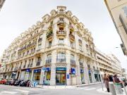 NICE RUE DE FRANCE: VASTE 4 PIÈCES TRAVERSANT SUD / NORD