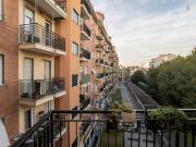 Nice single bed in Precotto area
