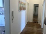 Nice spacious and newly renovated 2 room apartment in...