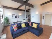 Charming Studio apartment for rent in New Hampton Lofts,...