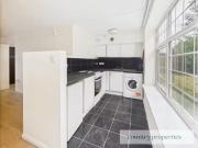Cheap Studio flat for rent in Boundary Lane, Welwyn...