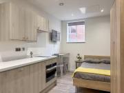 Just in! Studio flat for rent in College Green, Bristol, BS1