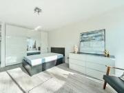 Nice Studio to rent in Kensington Park Road, London W11