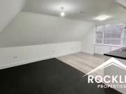 Unique Studio to rent in Marlands Road, Clayhall IG5