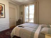 Nice Sunny Central Paris, Paris Amsterdam Apartments for...