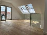 NIEDRIGE NEBENKOSTEN 2 12 Zimmer Dachgeschosstraum mit...