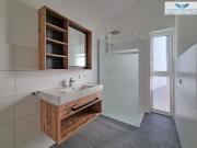 Niedrigenergiehaus mit 3 Abstellplätzen zum Erstbezug