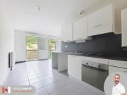 NIMES SECTEUR CARREAU DE LANES APPARTEMENT T2 DE 43.84M2 + P