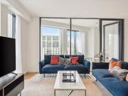 Nine Elms Lane, London SW8, 3 bed flat to rent, £22,013...