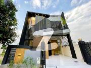 No Bargain Plz 5 Marla Luxurious Bungalow For Rent In...