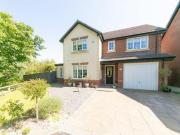 No bluebrook Avenue, 4 Bedroom Detached
