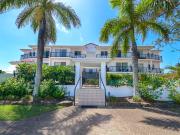 NOBBY'S GROUND FLOOR STUNNER Furnished