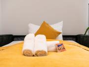 NobleNest: Design Terrace Netflix Coffee, Vienna...