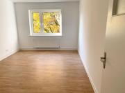 Modernisierte 3 Zimmerwohnung mit großem Balkon und...