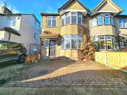 Norfolk Road, Upminster RM14, 4 bed semi detached house...