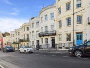 Norfolk Square, Brighton BN1, 1 bed flat to rent, £1,400...
