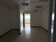 Norte de Guayaquil, renta de oficina 40 mts2 con vista a...