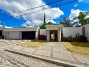 NORTE EN LA HERRADURA EXCELENTE CASA CON AMPLIOS...