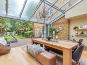 North Common Road, London W5, 3 bed flat to rent, £5,500...