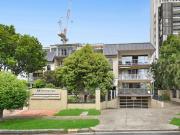 North East Apartment in the Heart of Chevron Island